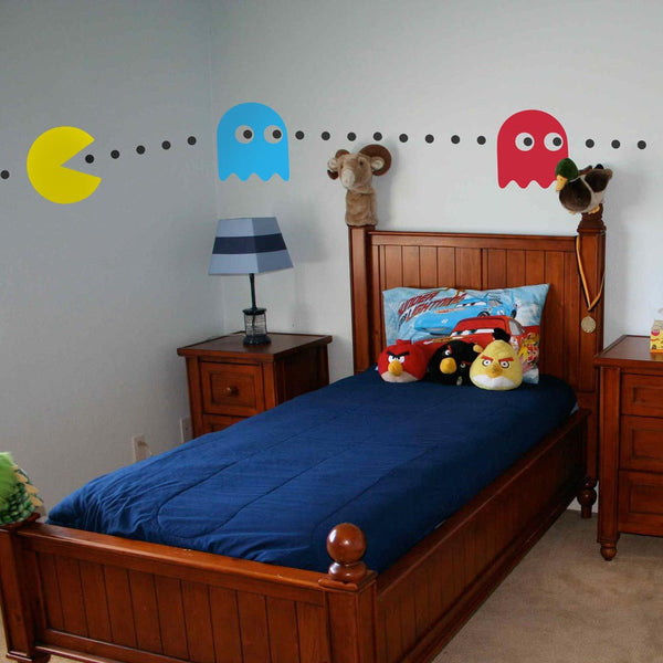 Pac man vinyl wall sticker set. Retro and old school wall sticker collection